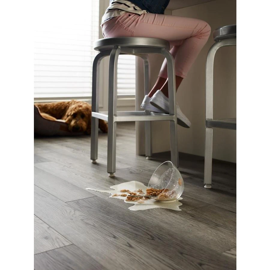 SMARTCORE 11-Piece 5-in X 48.03-in Talbot Oak Luxury Vinyl Plank Flooring 6 SMARTCORE 11-Piece 5-in X 48.03-in Talbot Oak Luxury Vinyl Plank Flooring - Image 6